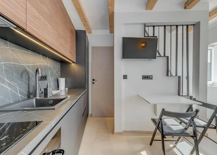 Tiny Secret House *