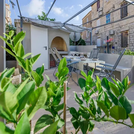 Tiny Secret House Appartement