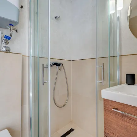 شقة Tiny Secret House Komiža